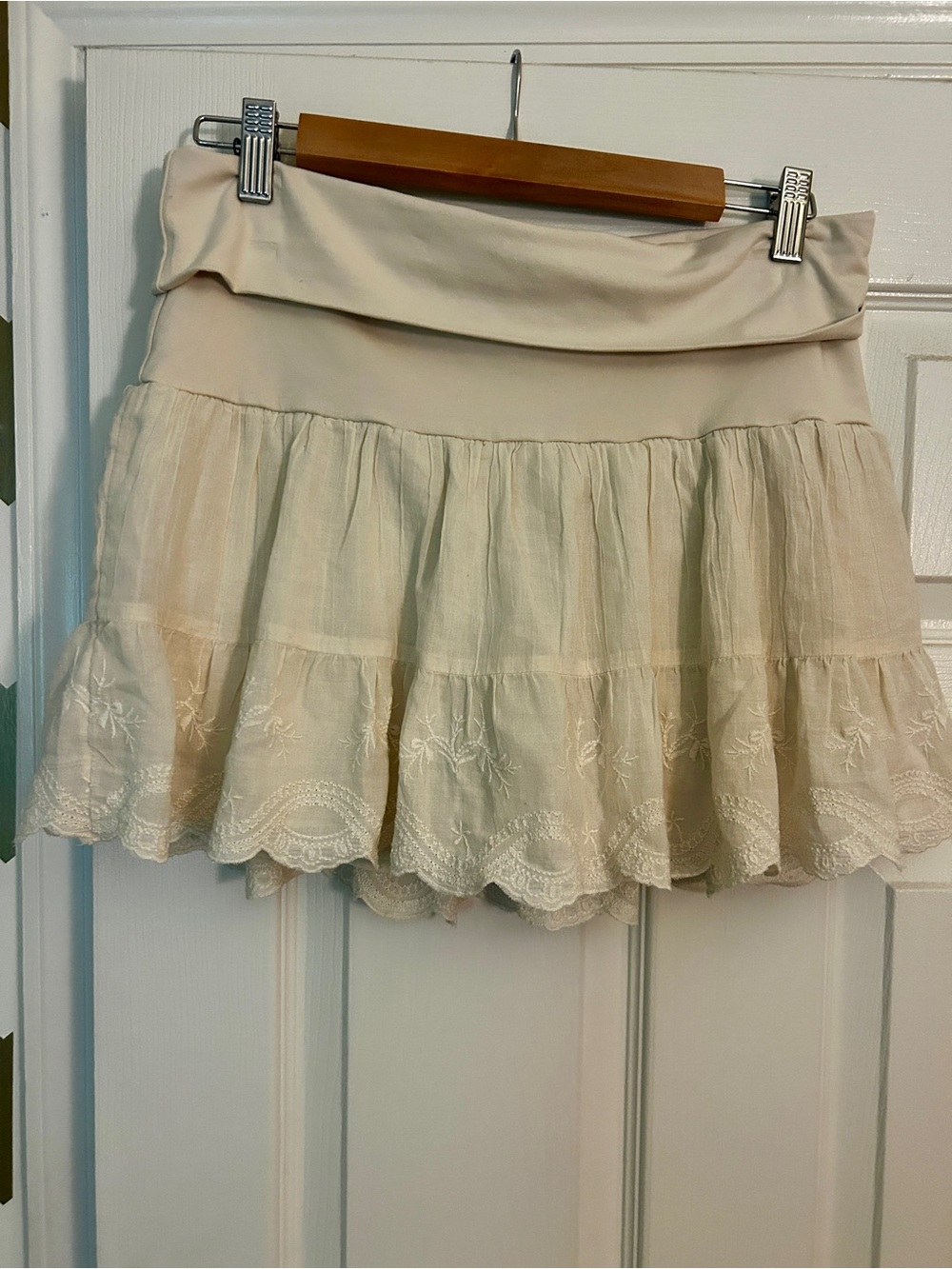 ‼️NWOT‼️American Eagle Outfitters Cream Tiered Lace Skirt